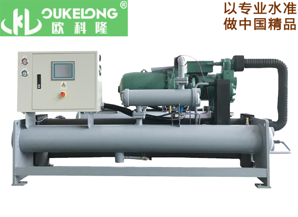 70匹水冷螺桿機（帶熱回收）