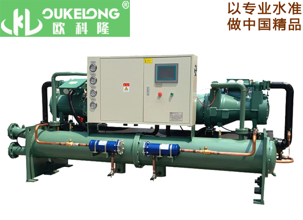 水冷螺桿式冷水機（比澤爾-雙機頭）
